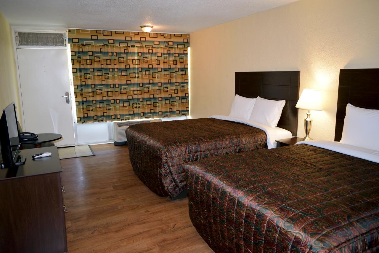 Red Carpet Inn Battleboro Exterior photo
